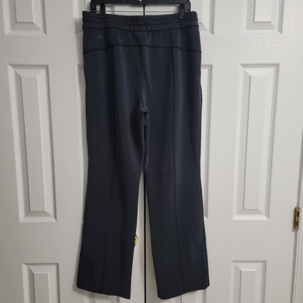 Lululemon Softstream Perfectly Oversized Cropped Crew & Straight Leg Pants, 10 - Picture 9 of 16